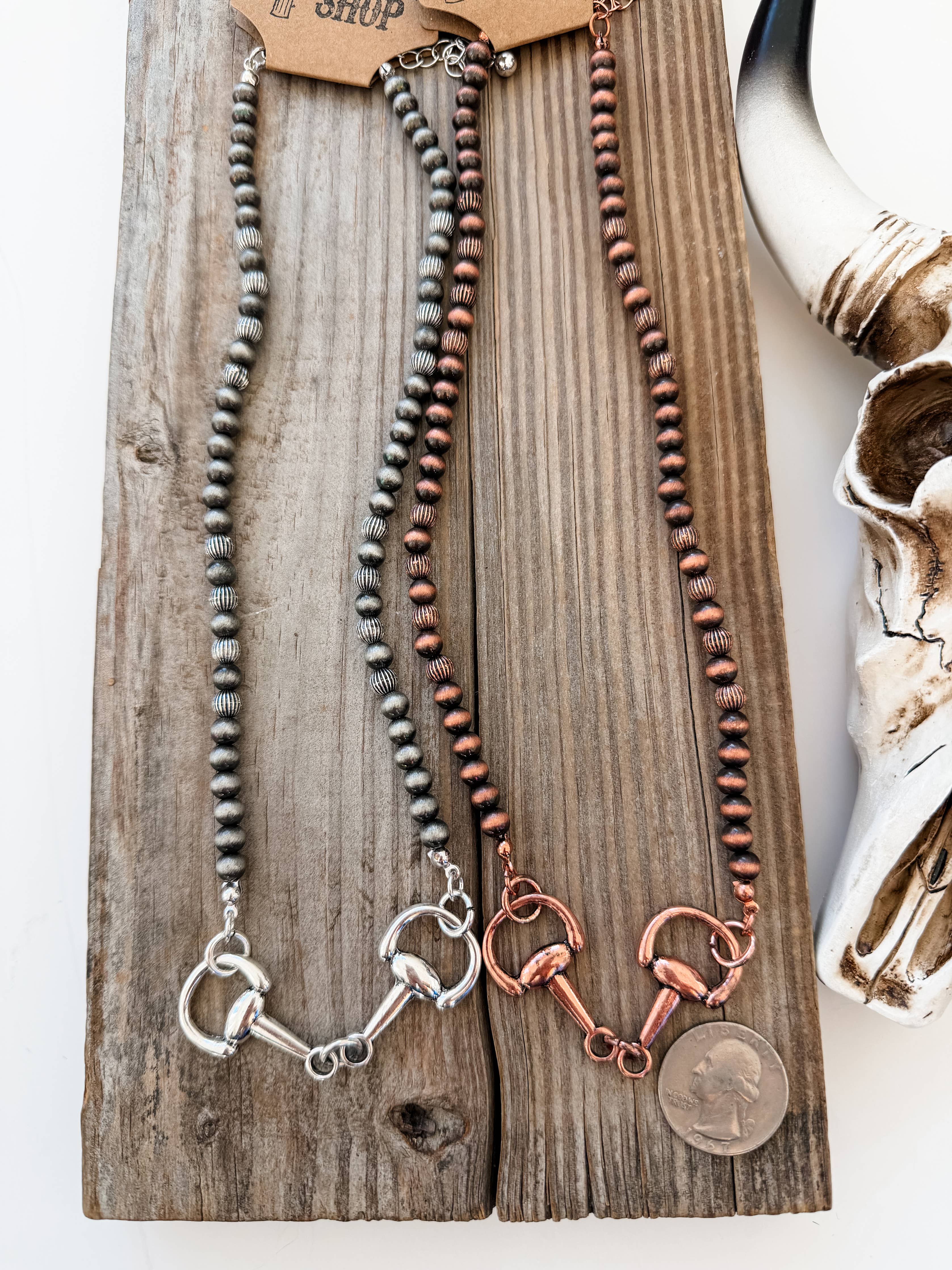 Western Style Horsebit Groove Navajo Pearl Necklace